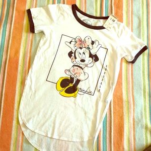 🌷Disney floral Mini mouse shirt🌸